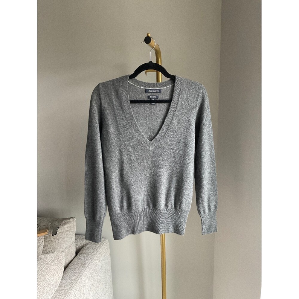 Banana Republic 100% Cashmere V-Neck Sweater